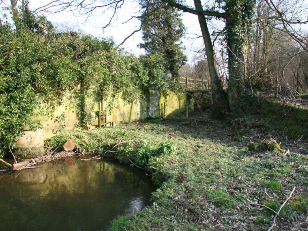Crumpwood Flood Lock in 2009