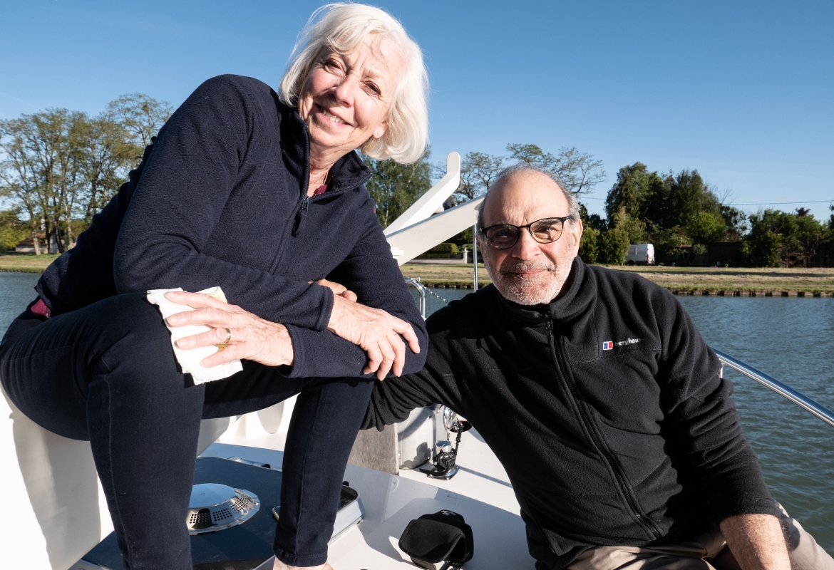 Sir David & Lady Sheila Suchet afloat © David Suchet