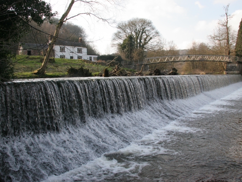 2009 view of the Weir