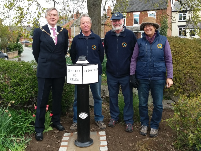 Photocall in Uttoxeter after installation of Milepost 30